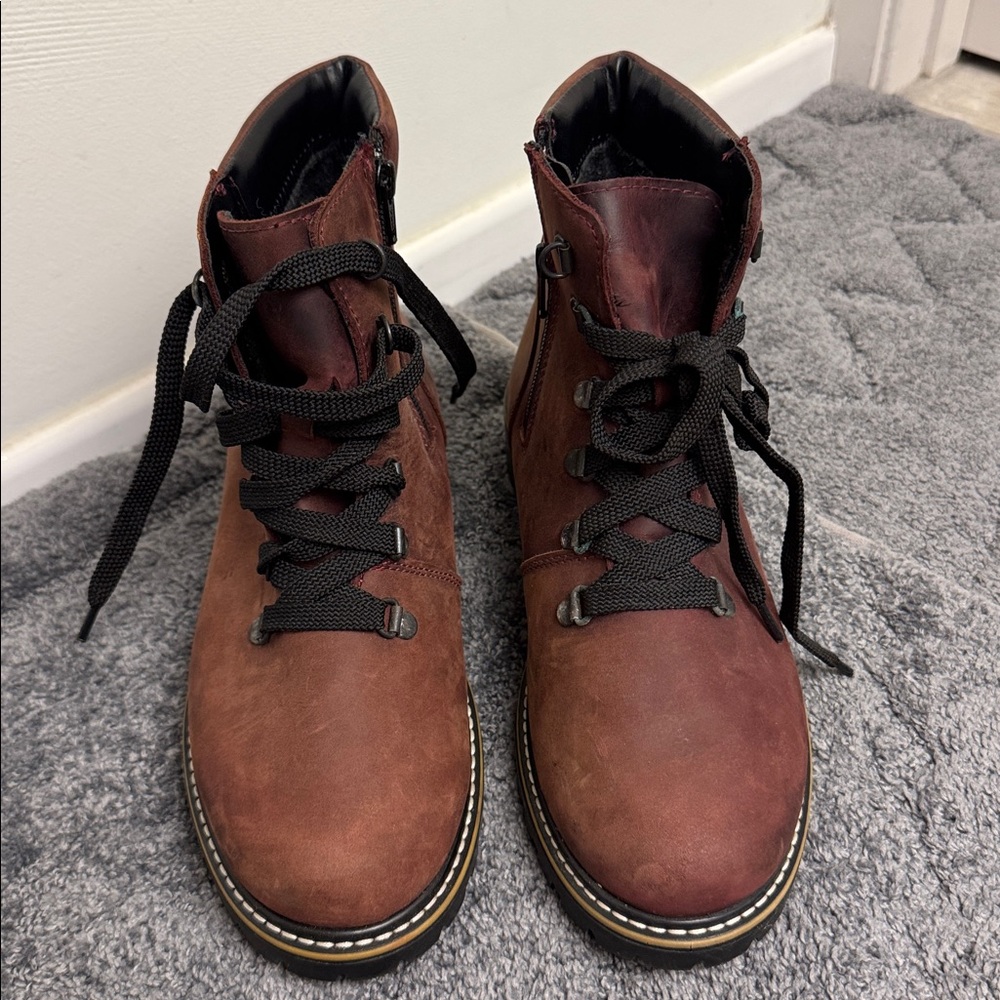 Toe Warmers waterproof of Canada Brown Lace-Up Ankle Boots 9.5